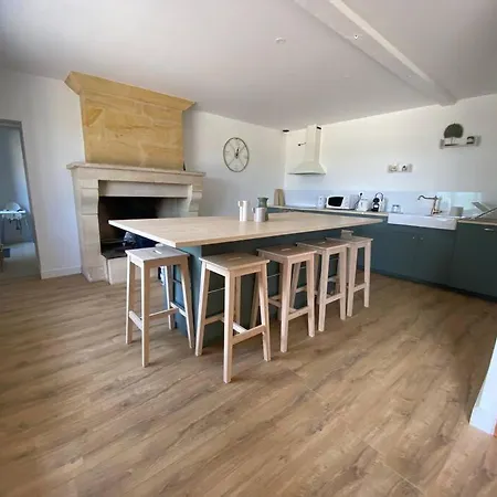 Chai Nous ! Maison Renovee Sur Un Domaine Viticole Proche De Saint Emilion *