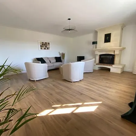 Chai Nous ! Maison Renovee Sur Un Domaine Viticole Proche De Saint Emilion Hébergement de vacances Gardegan-et-Tourtirac