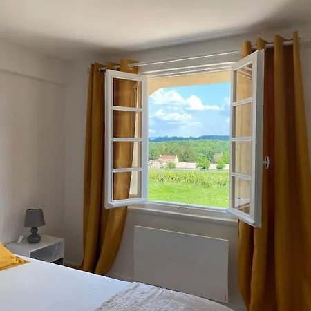 Chai Nous ! Maison Renovee Sur Un Domaine Viticole Proche De Saint Emilion Gardegan-et-Tourtirac