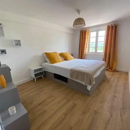 Holiday home Chai Nous ! Maison Renovee Sur Un Domaine Viticole Proche De Saint Emilion *